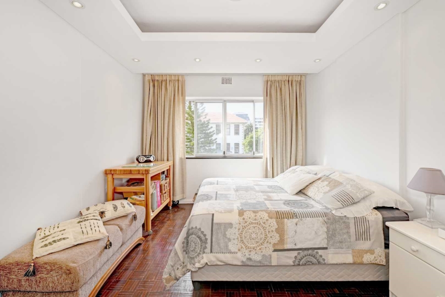 To Let 2 Bedroom Property for Rent in Sea Point Western Cape